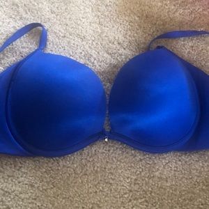 Victorias Secret Plunge Push Up Bra size 32D